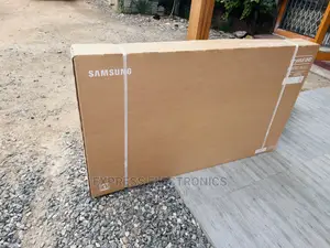 Filemaker Mode UHD Smart Samsung Au7092 65” Tv 