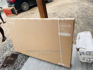 UHD Processor Smart Samsung Bu8092 65”