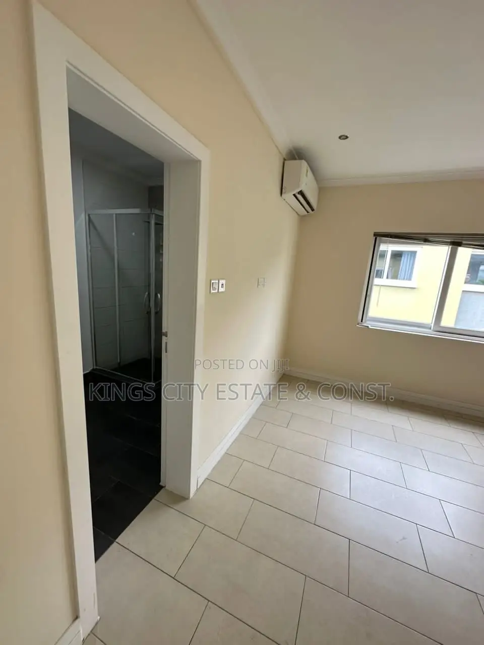 5bdrm Townhouse / Terrace in American-Embassy, Cantonments for rent