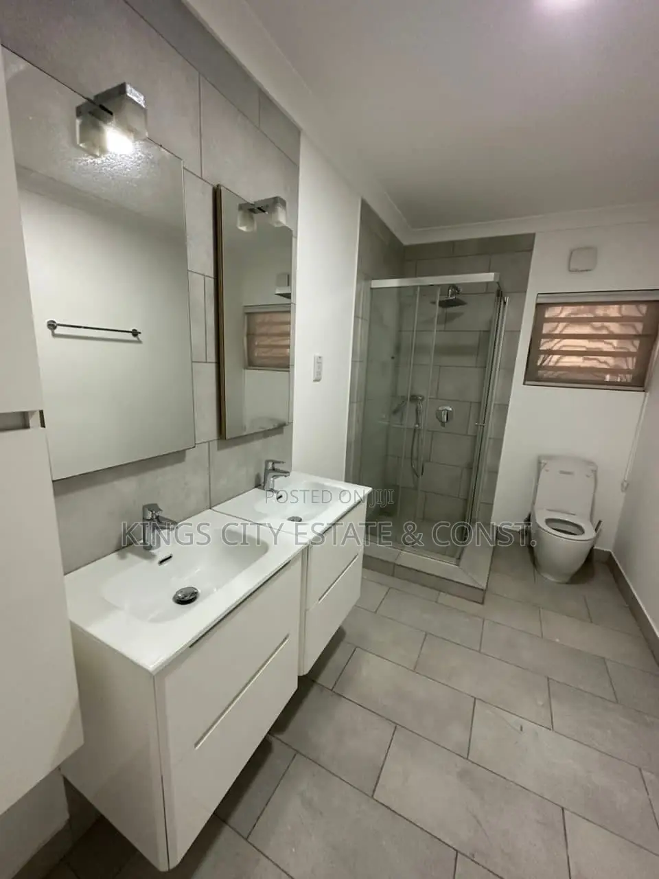 5bdrm Townhouse / Terrace in American-Embassy, Cantonments for rent