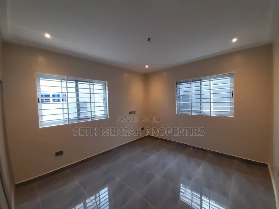 3bdrm House in Oyarifa for sale