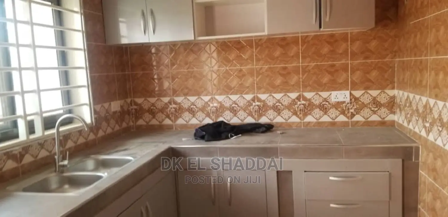 3bdrm Apartment in Pokuase for rent