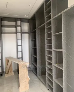 5bdrm House in Seekers Realty, Accra Metropolitan for sale
