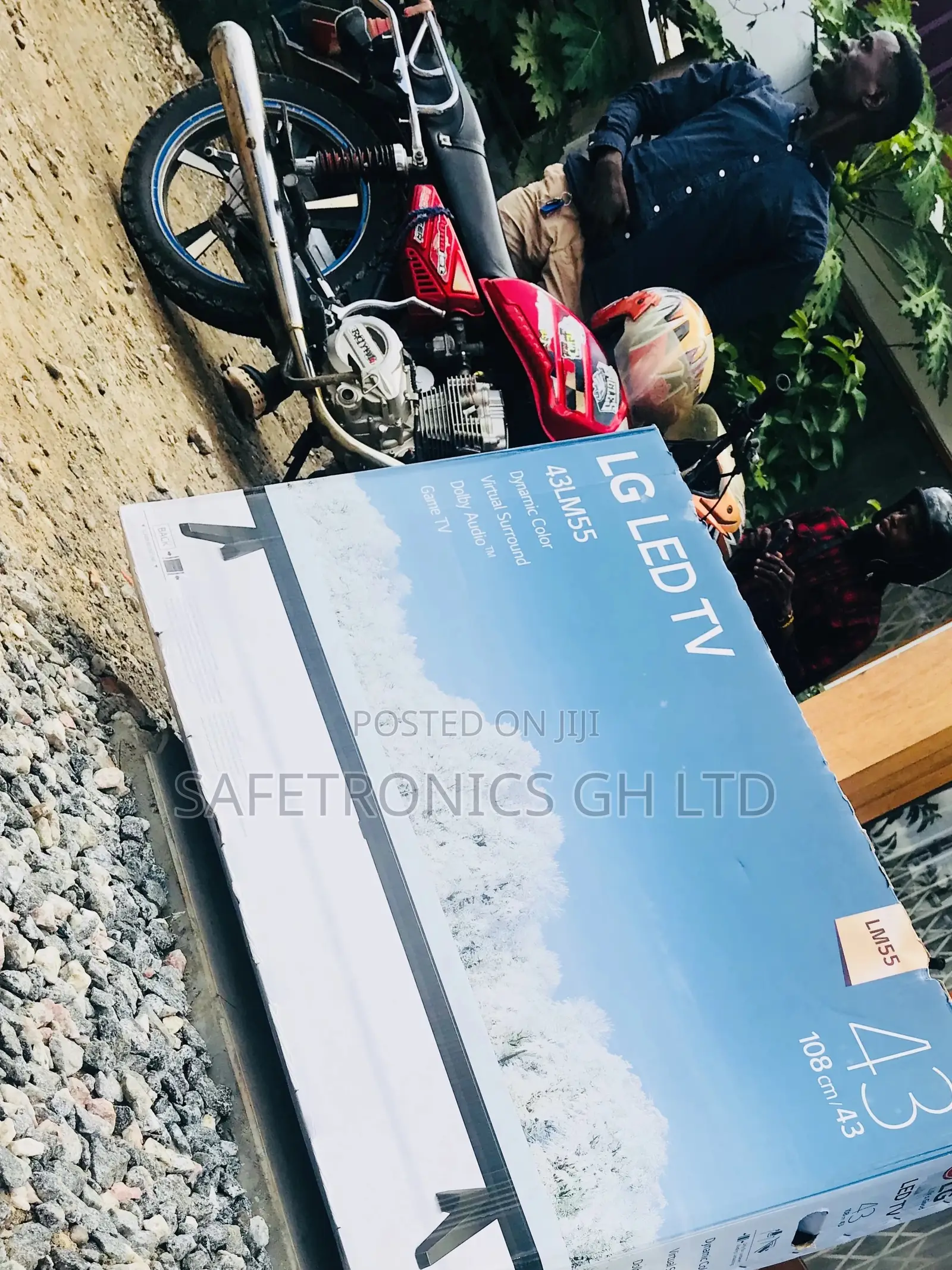  LED Glossy LM55 43 Inches LG New in Box 