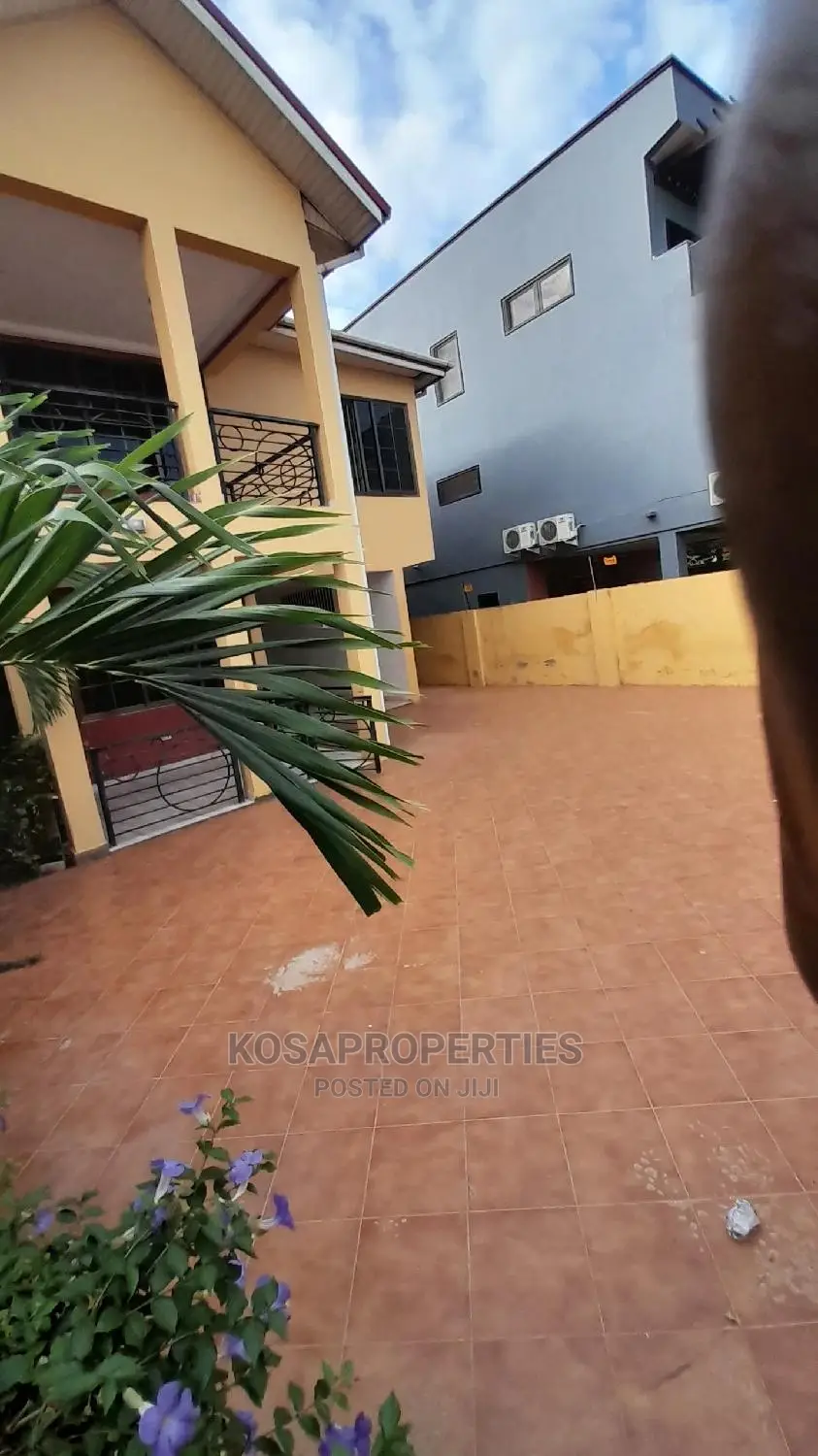 4bdrm House in East Legon for rent