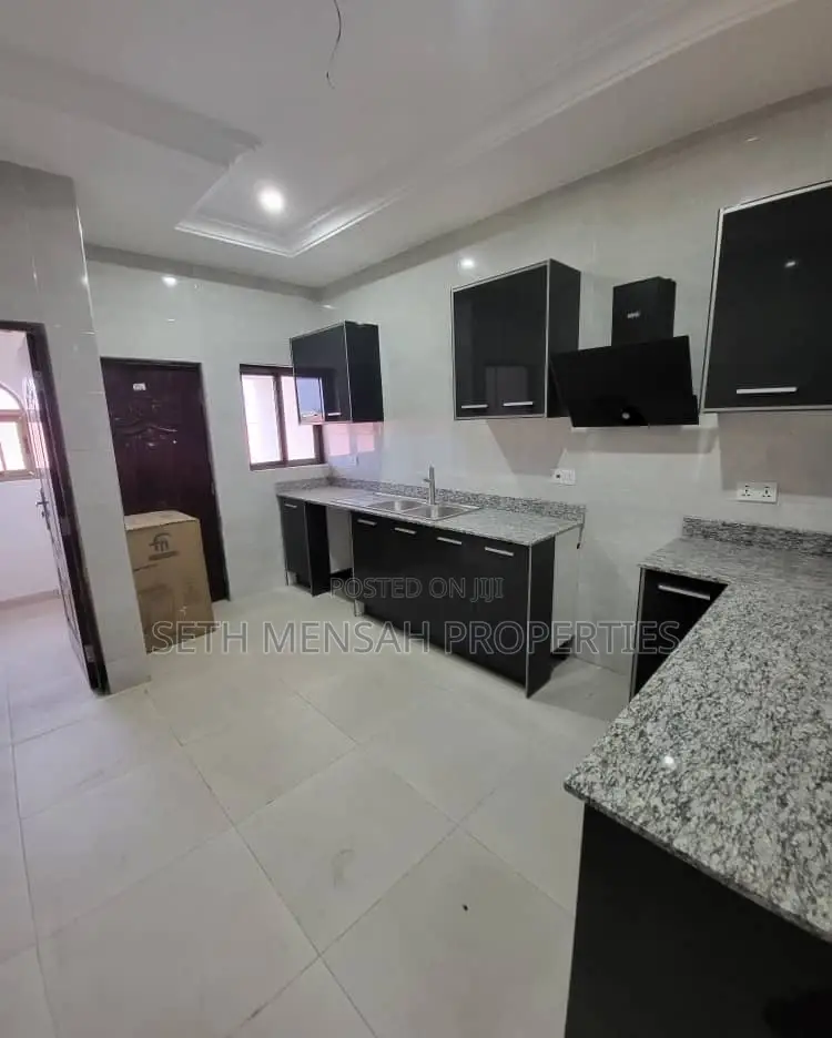 3bdrm Apartment in East Legon for rent