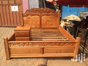 Queen Size Curving Bed