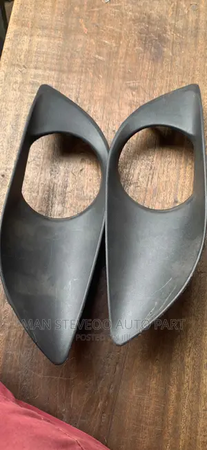 Toyota Vitz Fog Light Cover 2009-10 Pair