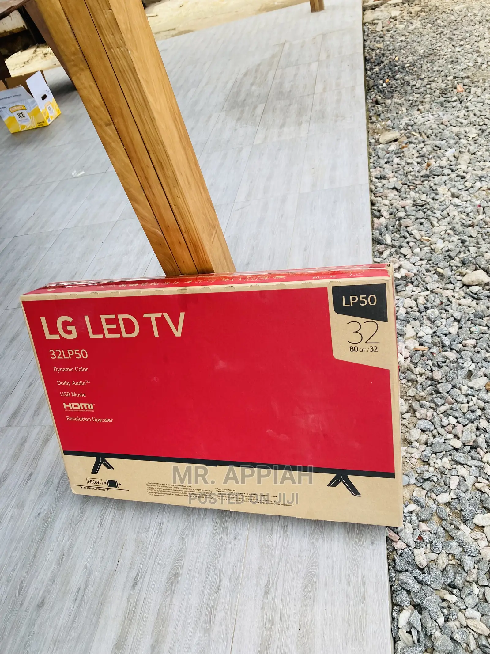 Original LG 32lp500 32 Inch Full HD Tv(Efficient Powerful).