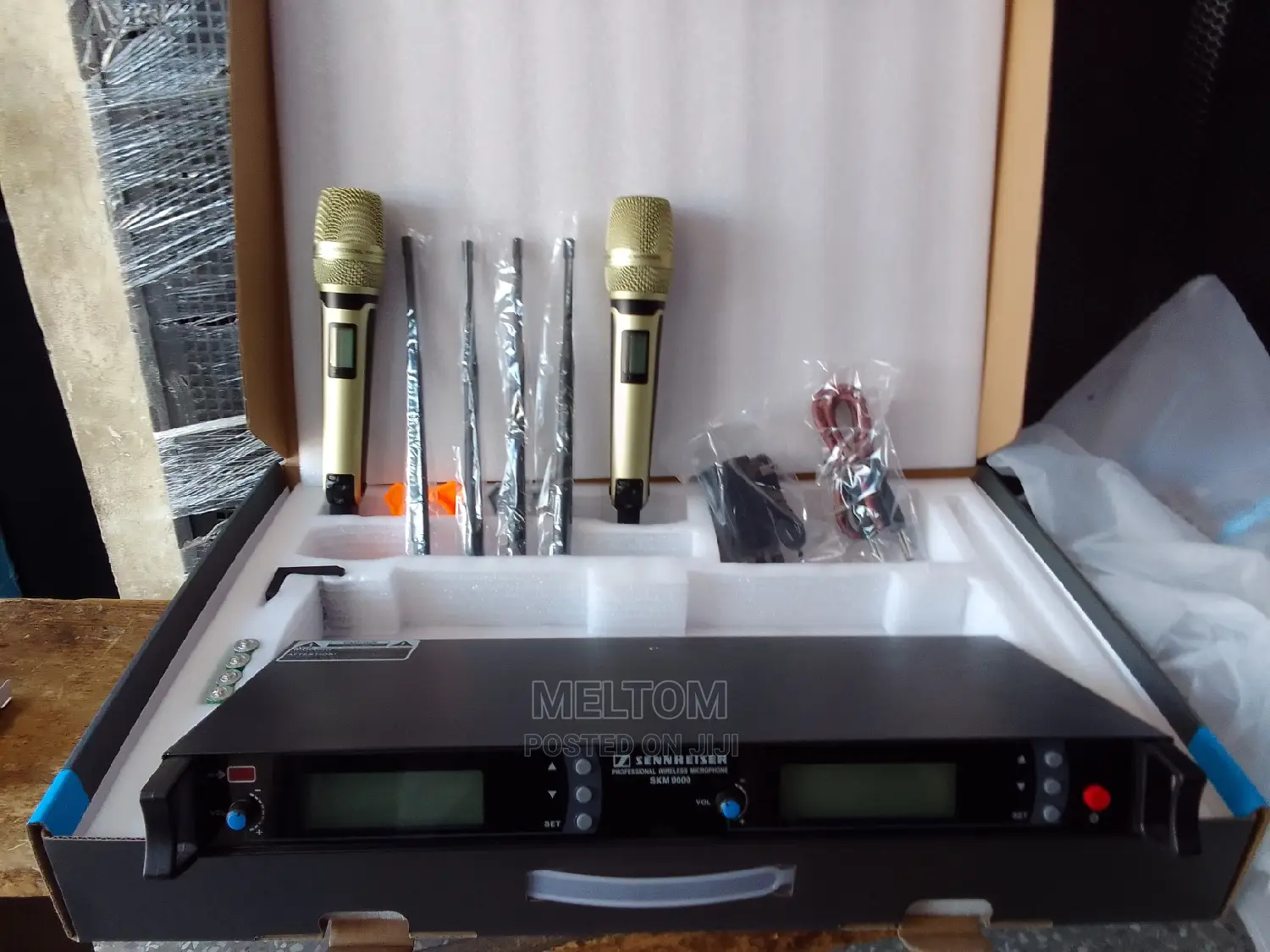 Cordless Microphone (SENNHEISER SKM 9000)