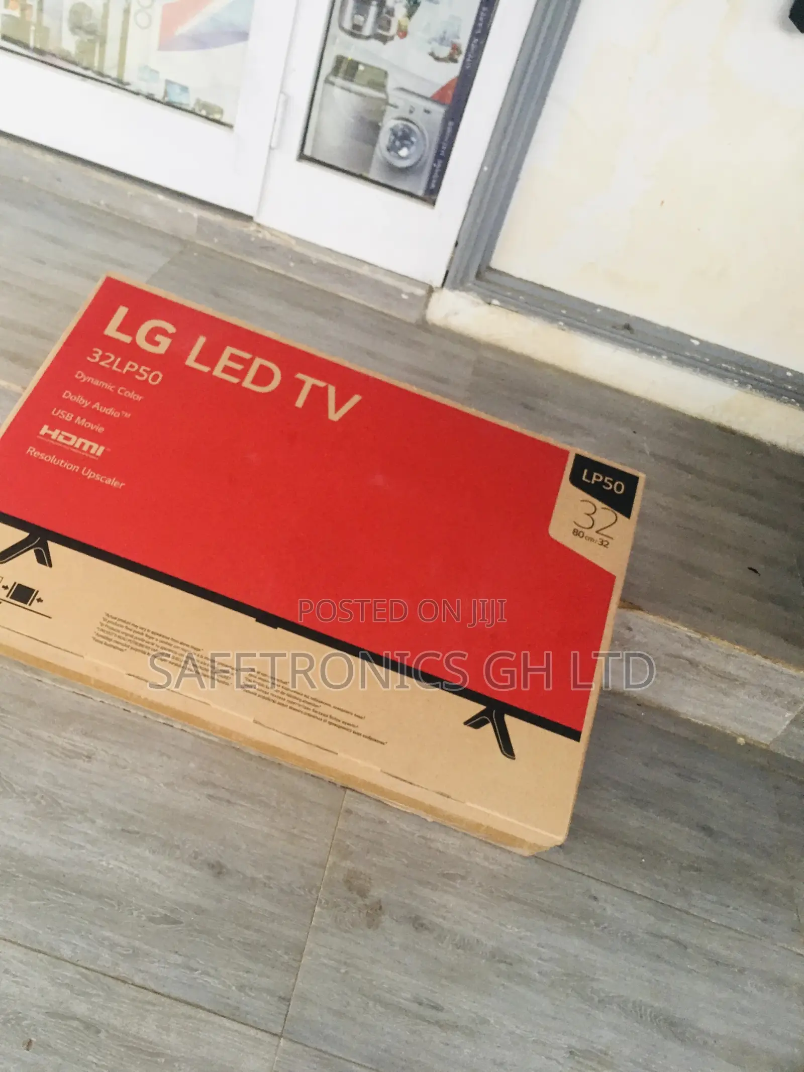 Design LP50 32 Inches Glossy LED Lg Tv