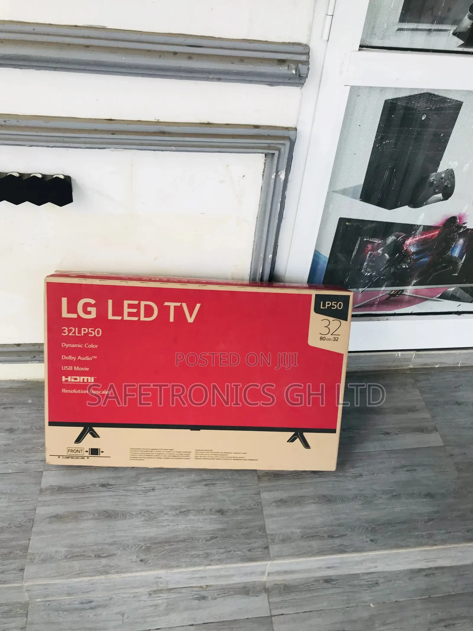 Neat Quality LP50 32 Inches Glossy LG LED Tv