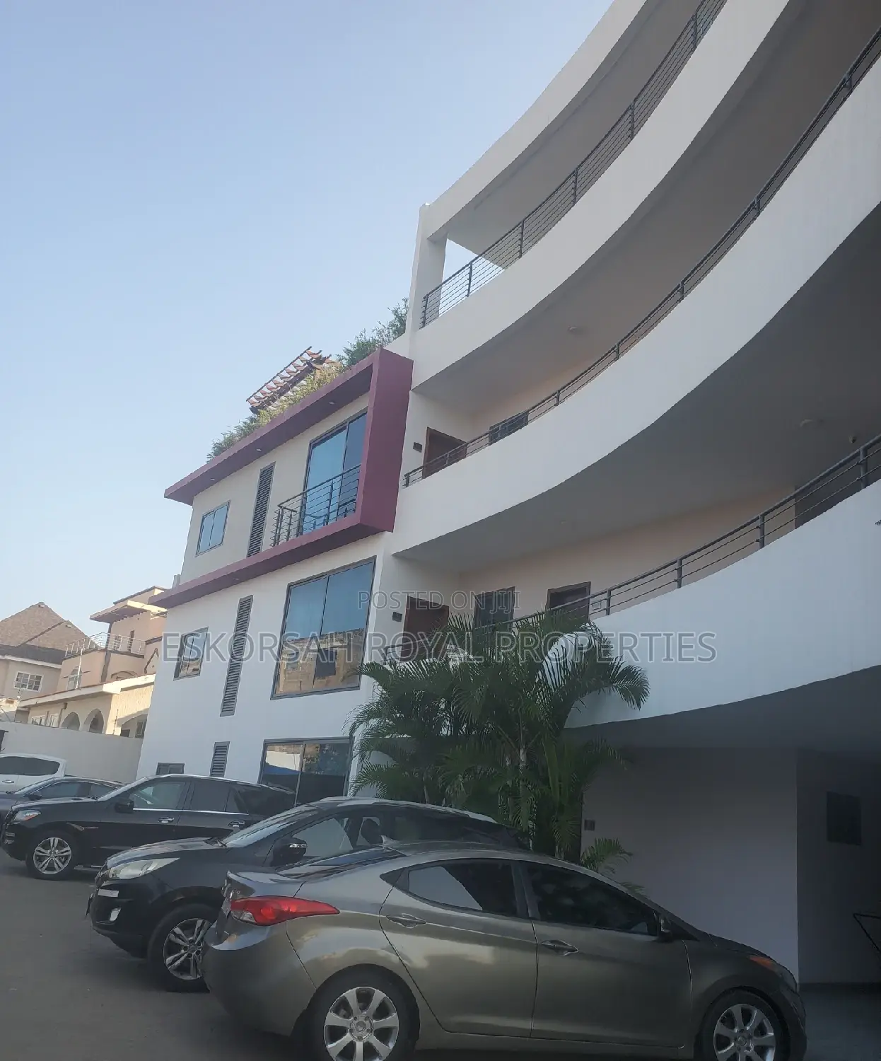 Furnished 3bdrm Apartment in A&C Mall  East Legon for rent