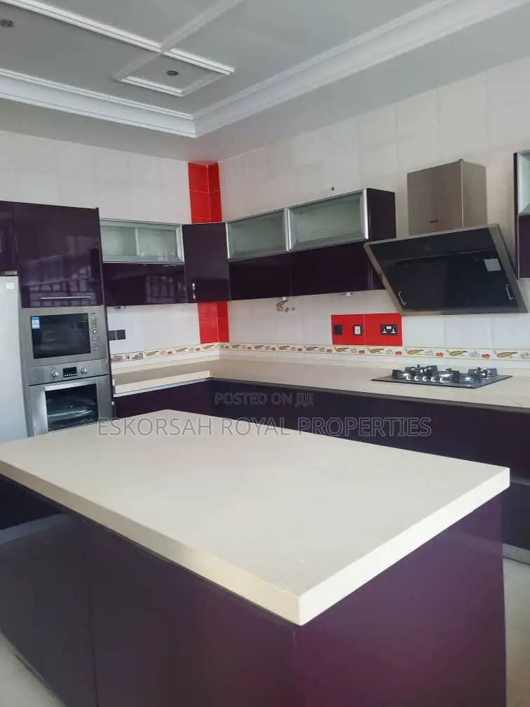 7bdrm House in East Legon American for rent