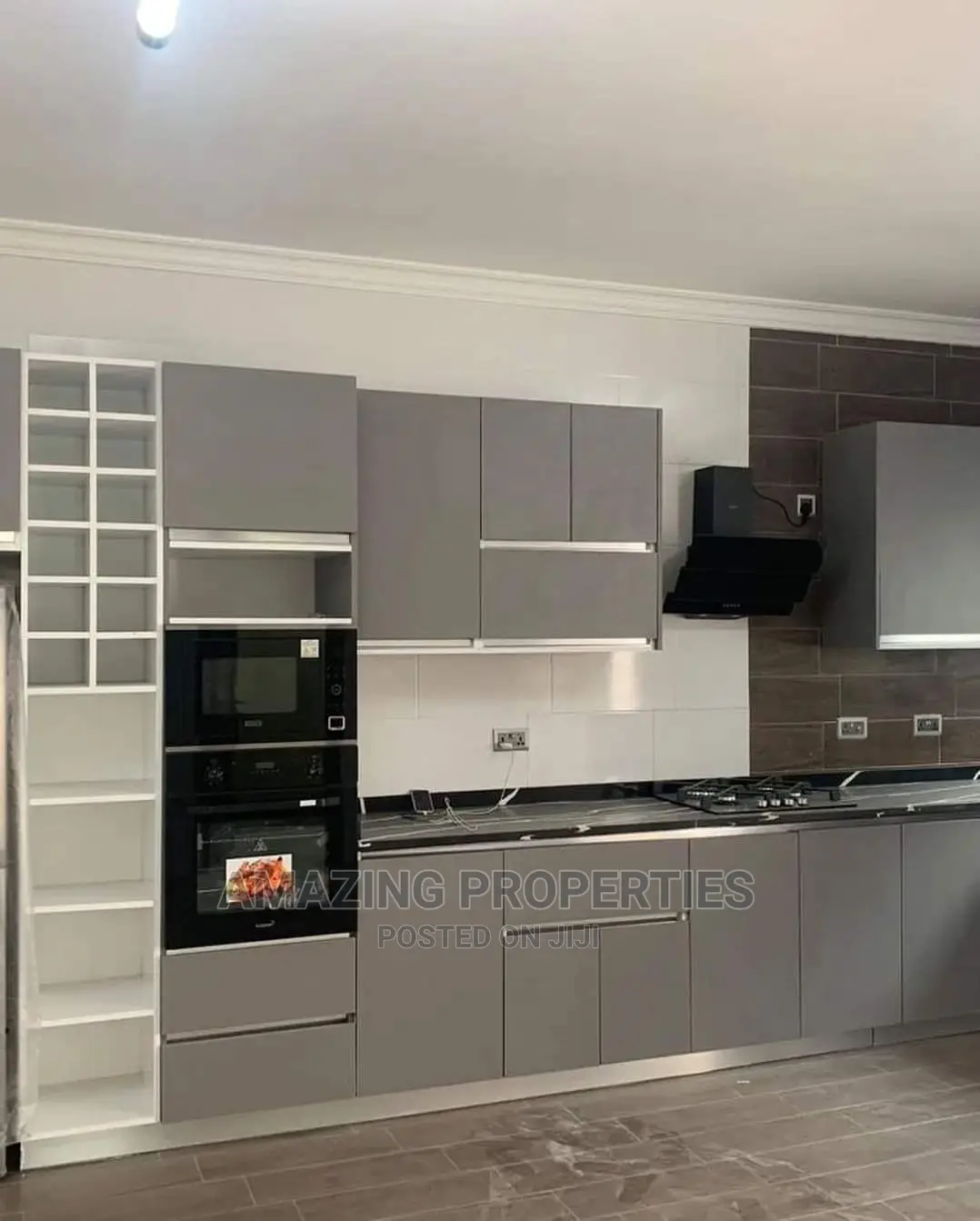 4bdrm House in 5 Bedroom House For for rent