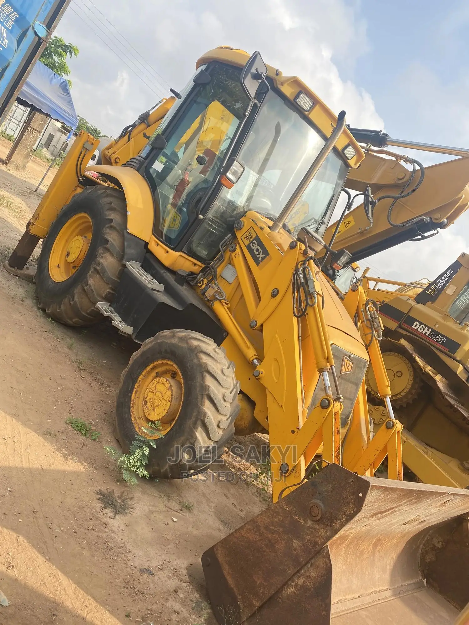 Excavator, Dozer, Payloader, Grader, Lowbed for Rent! in Accra