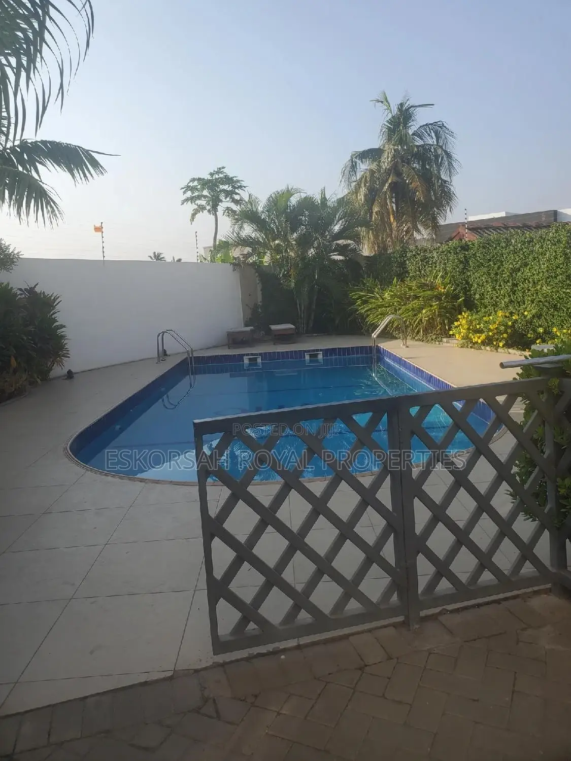Furnished 3bdrm Apartment in A&C Mall  East Legon for rent