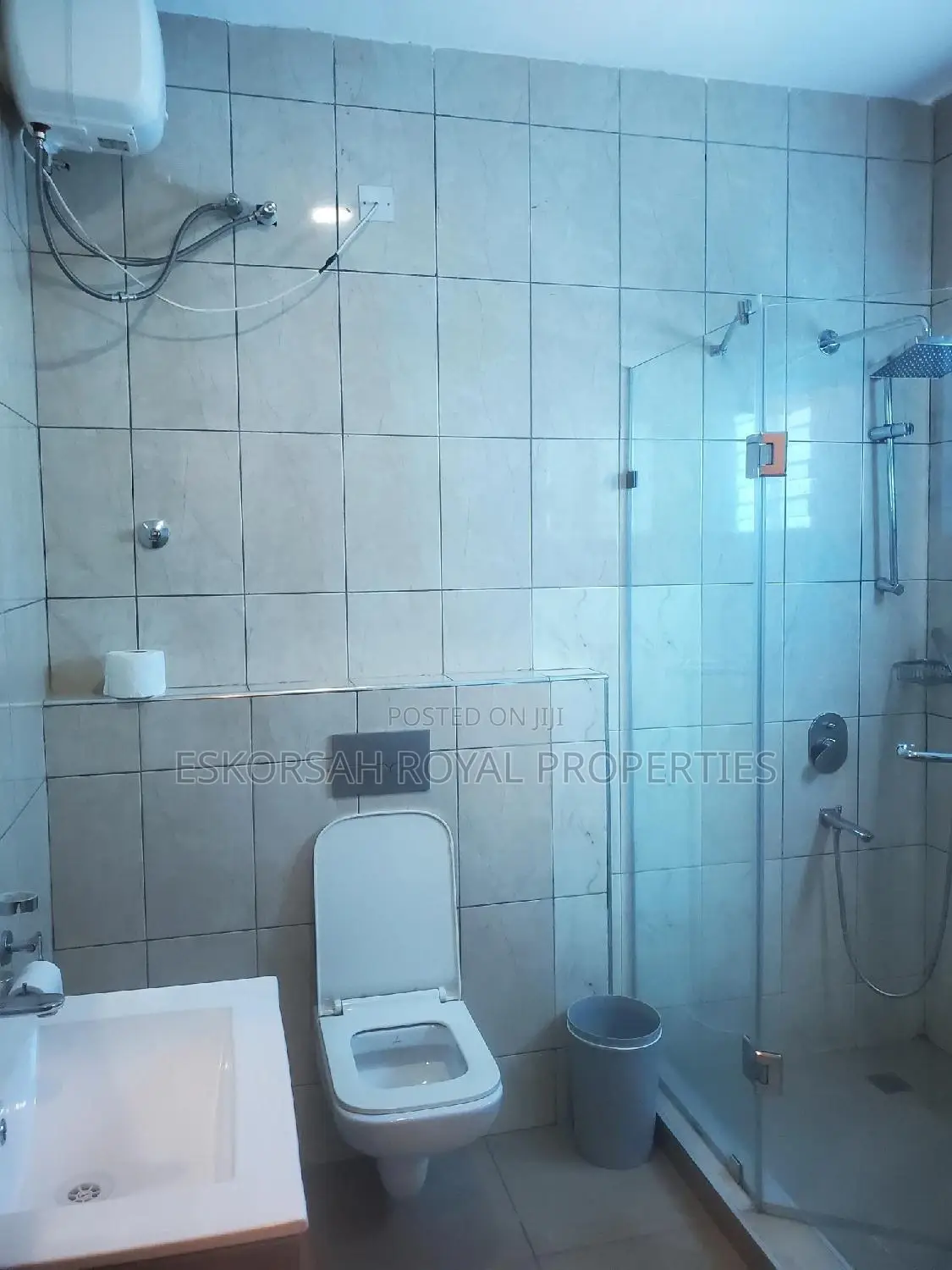 Furnished 3bdrm Apartment in A&C Mall  East Legon for rent