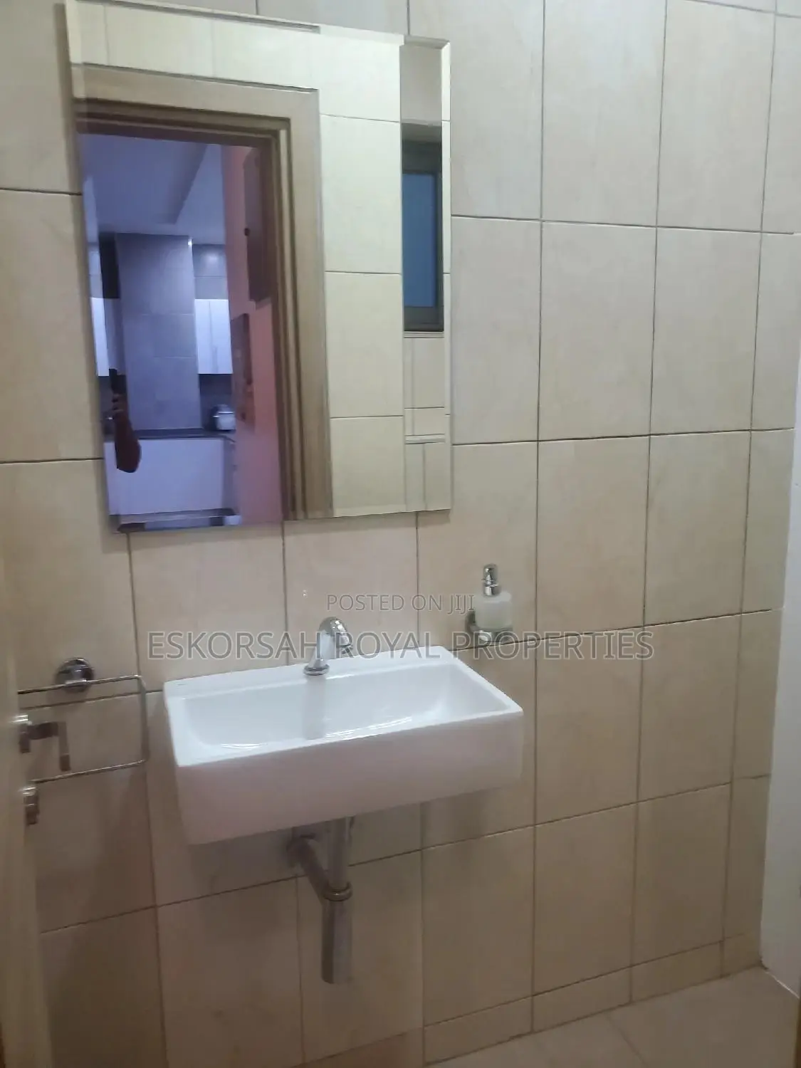 Furnished 3bdrm Apartment in A&C Mall  East Legon for rent