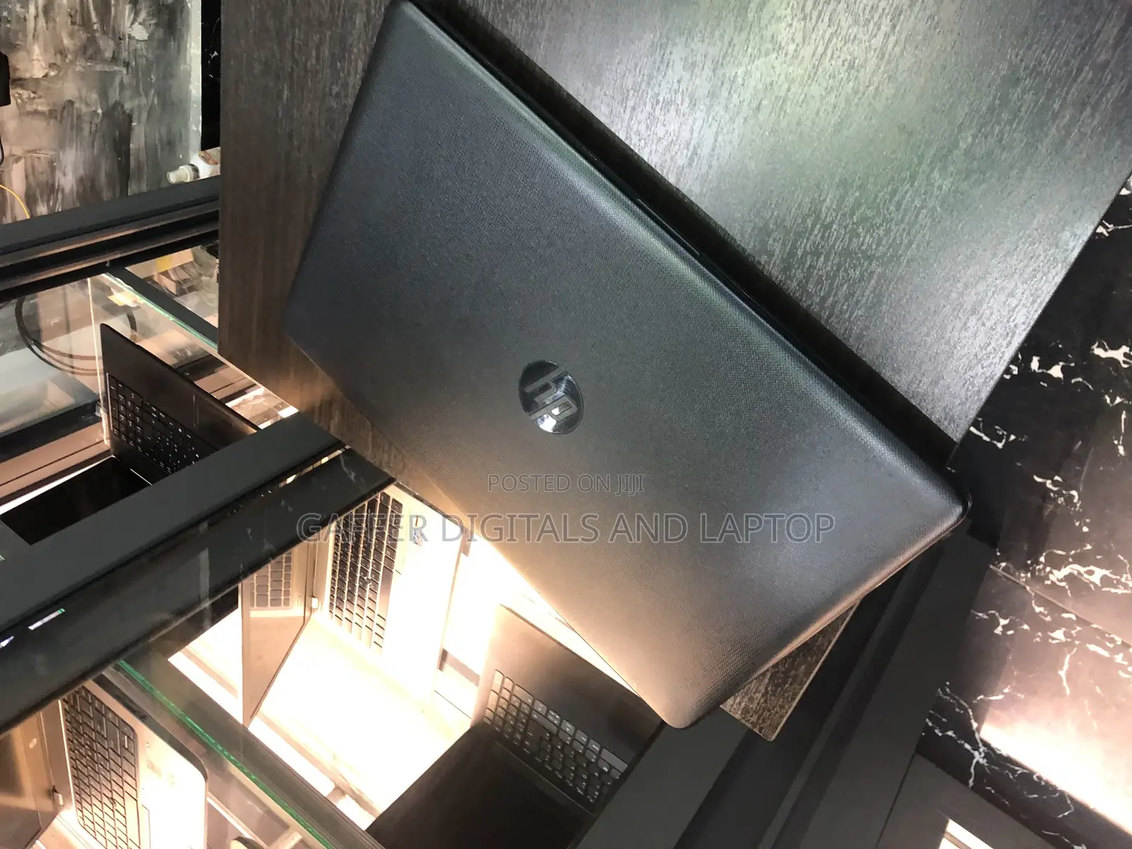 New Laptop HP Pavilion 15 4GB AMD HDD+SSD 320GB