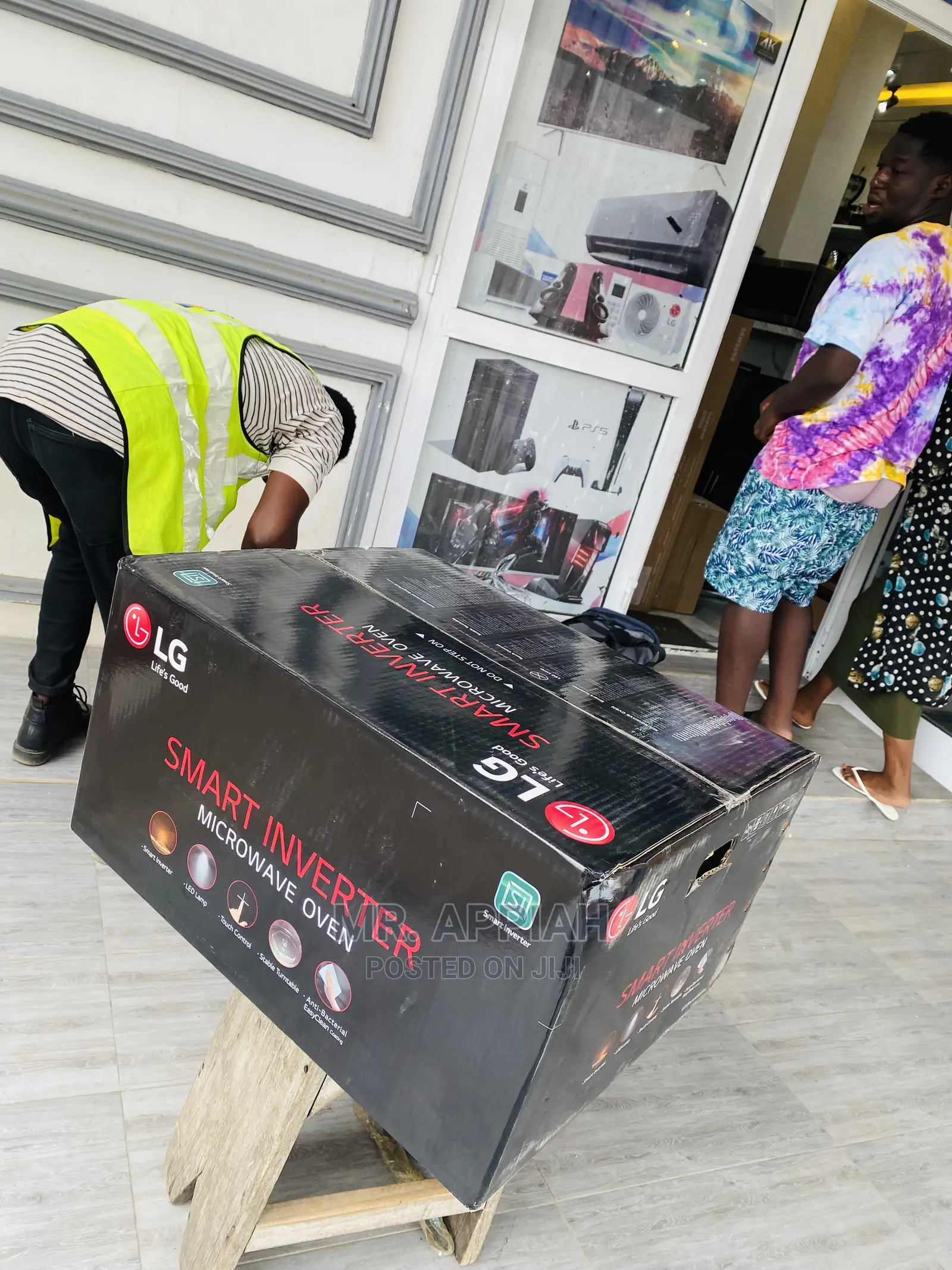 Fresh in Box  Ms8265dis LG Microwave Oven at Best Deal, 