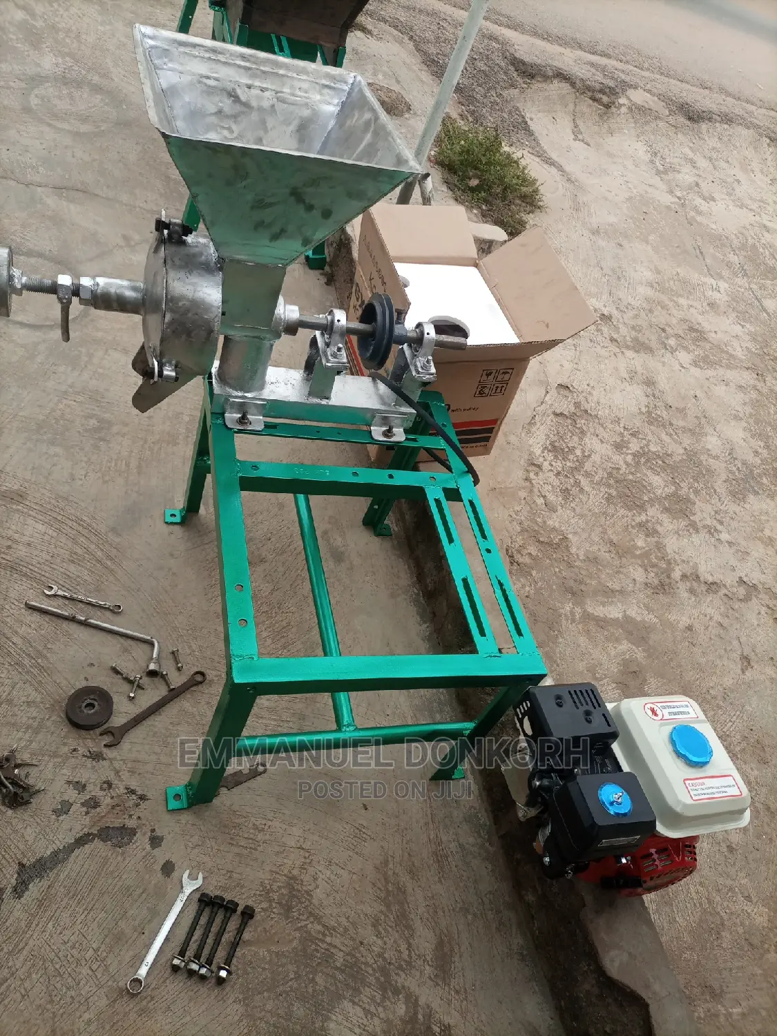 Coconut Grinder Petrol Type