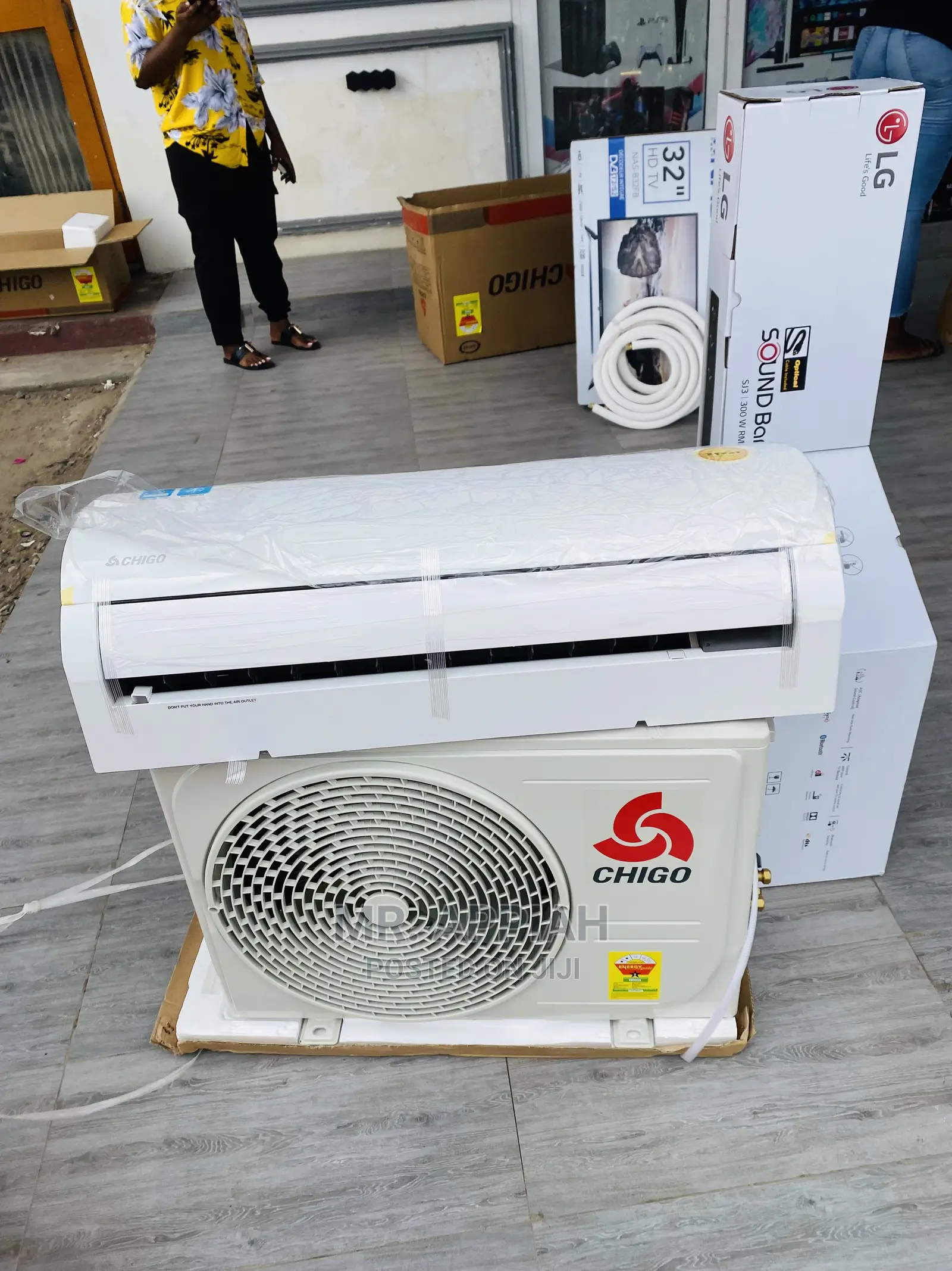 Chigo 1.5hp Air Conditioner Cools Faster Feather,