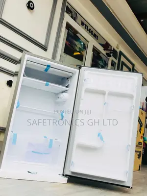 Tabletop Singledoor Pearl Topfreezer Mount 82 Liters Fridge