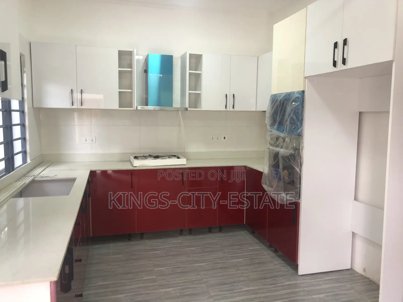 4bdrm Townhouse / Terrace in Kingsby-Area, Achimota for rent