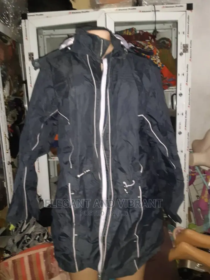 Very Little Use Abroad Coat for Unisex Not Very Heavy