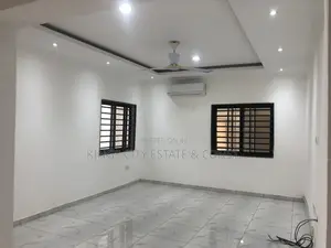 4bdrm Townhouse/Terrace in Mile-7, Achimota for sale