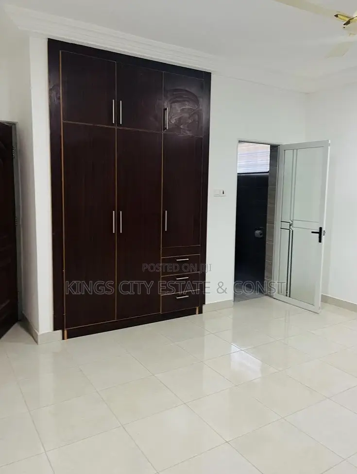 4bdrm House in Mile-7, Achimota for rent