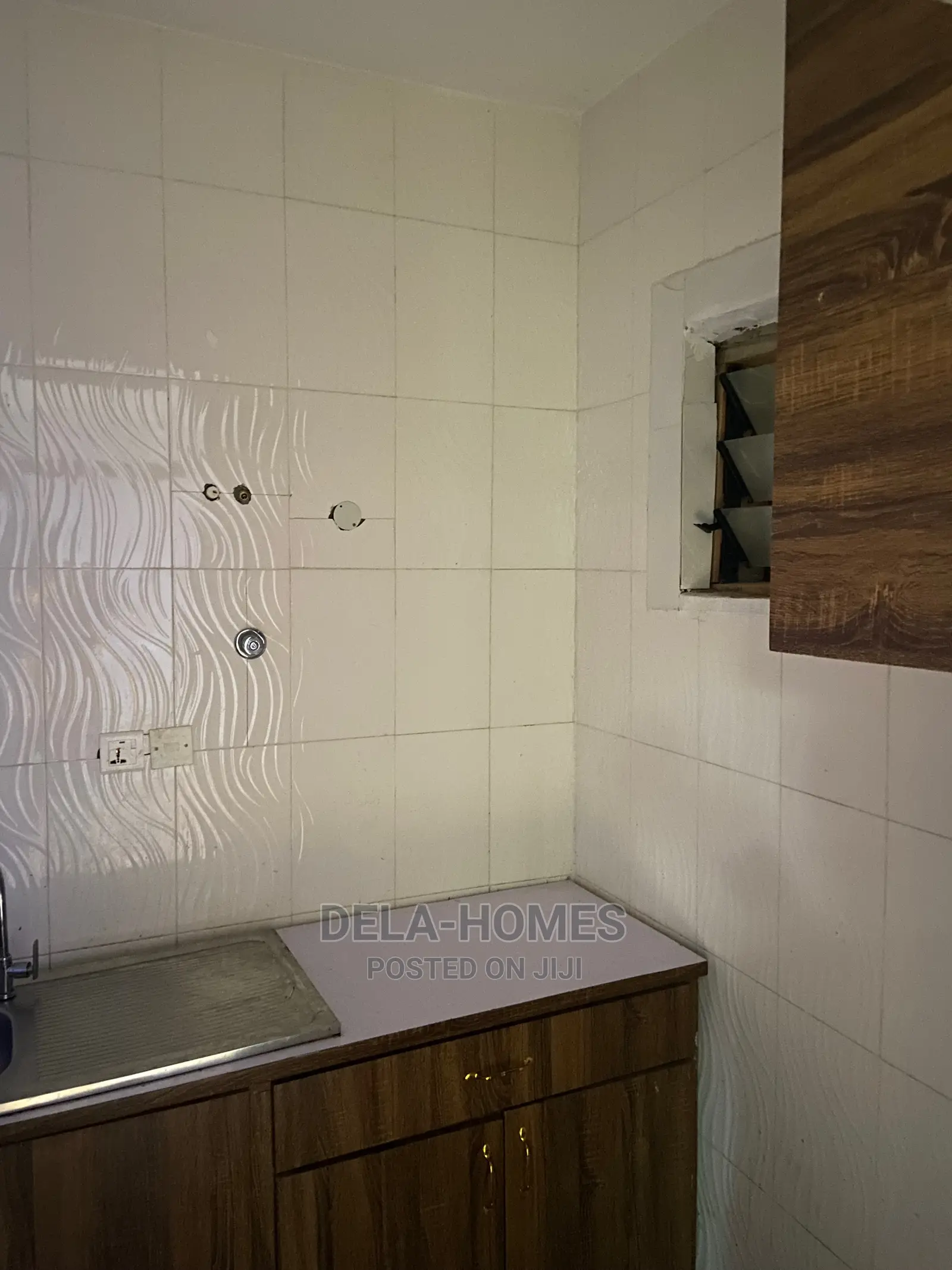 Single Room Sc for Rent at Adenta-Housing Down.