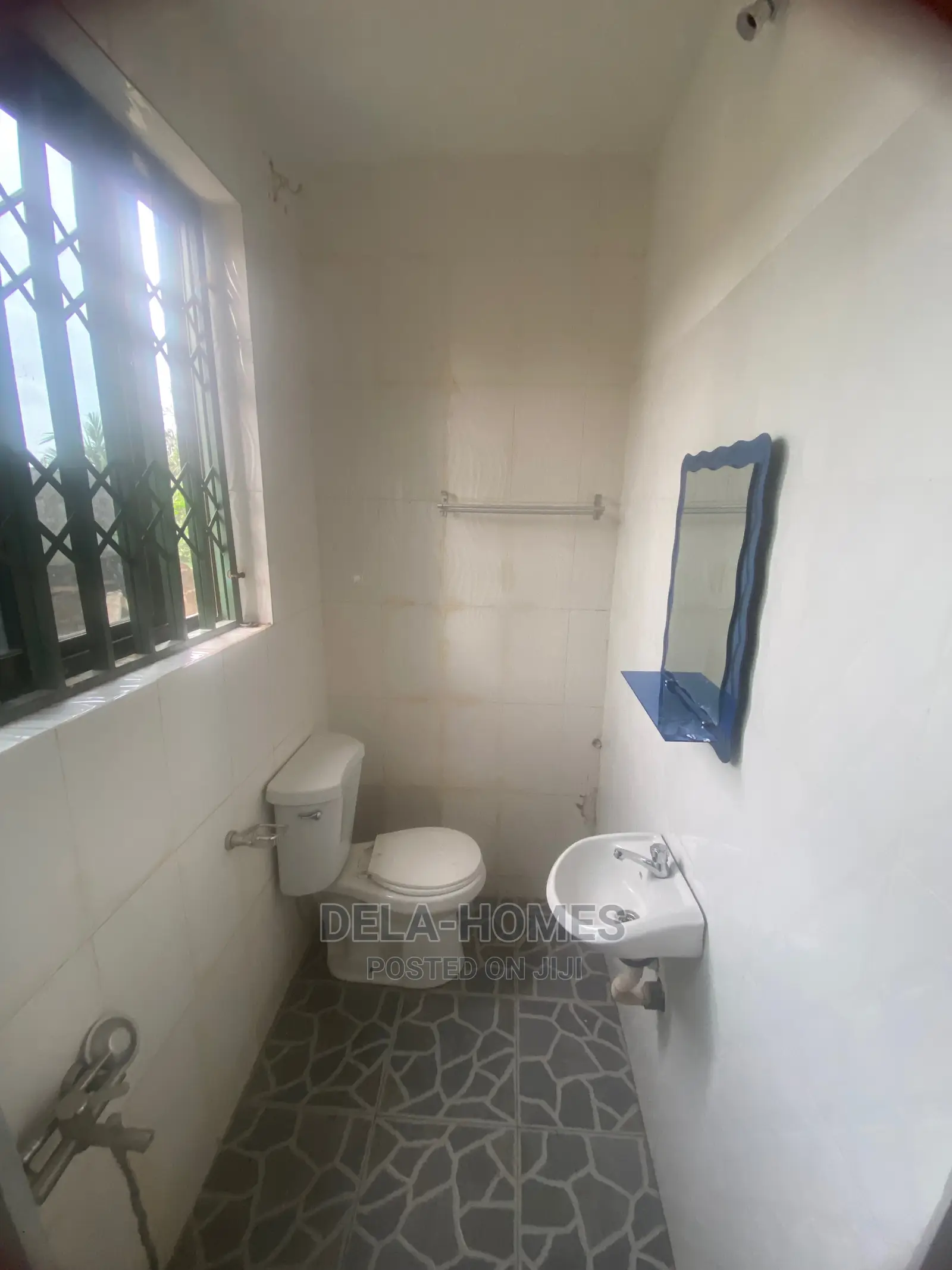 Single Room Sc for Rent at Adenta-Housing Down.