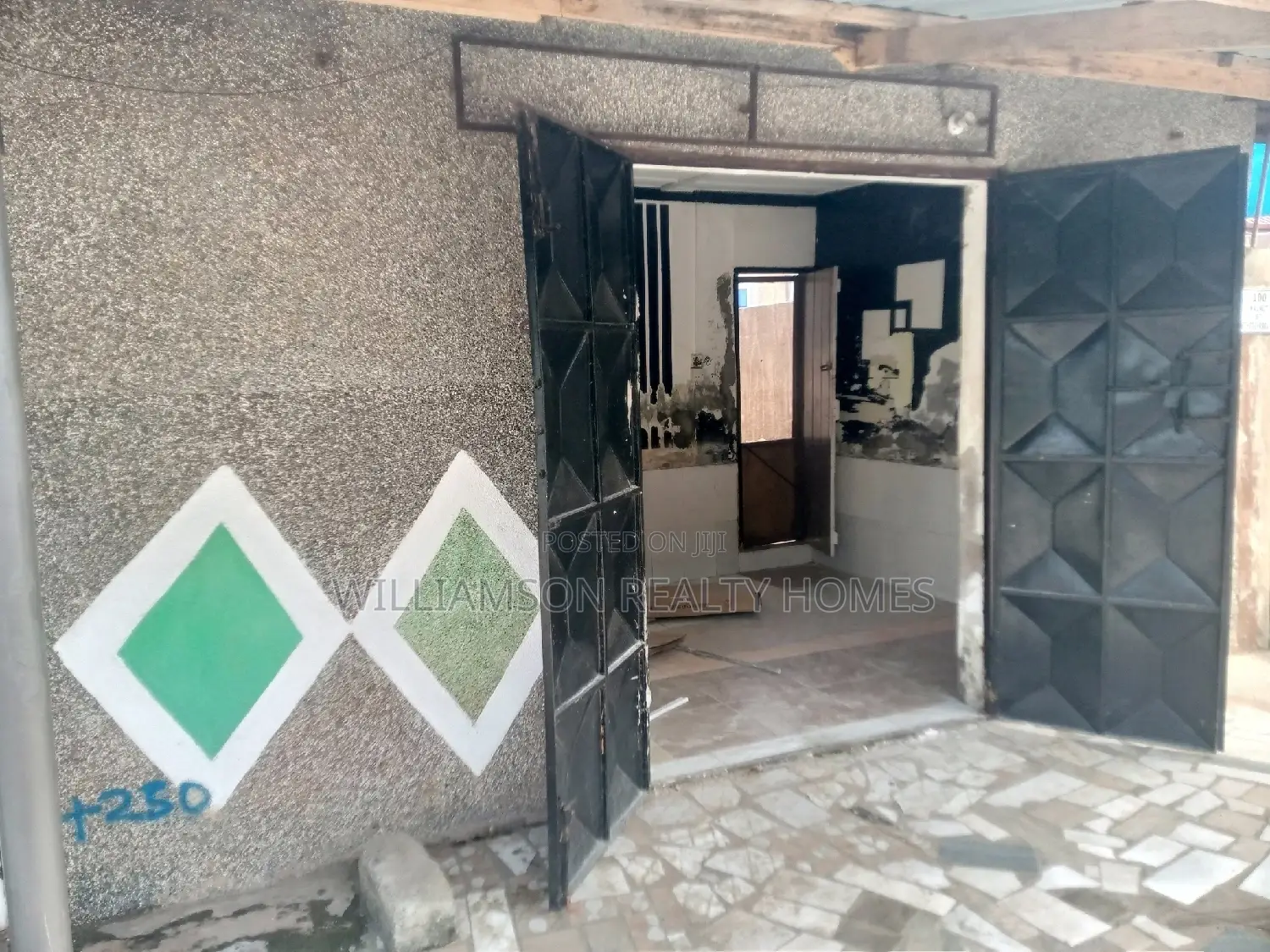 Busy Business Shop/Office Space/Store/Warehous 4rent,Spintex