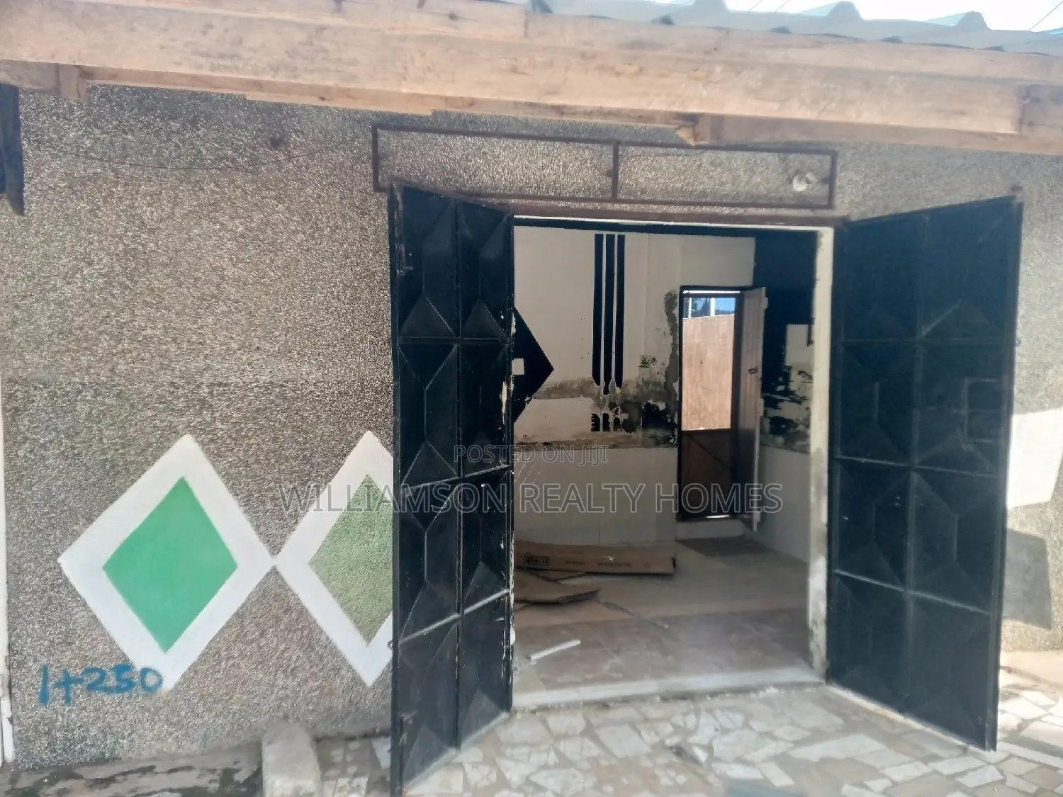 Busy Business Shop/Office Space/Store/Warehous 4rent,Spintex