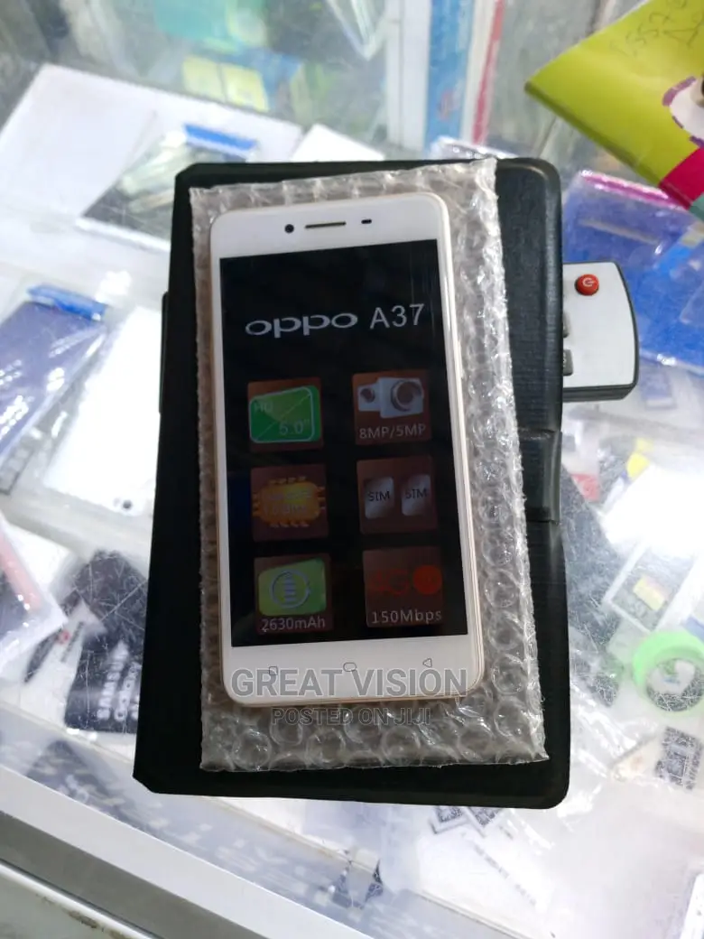 Oppo A37 16 GB Gold
