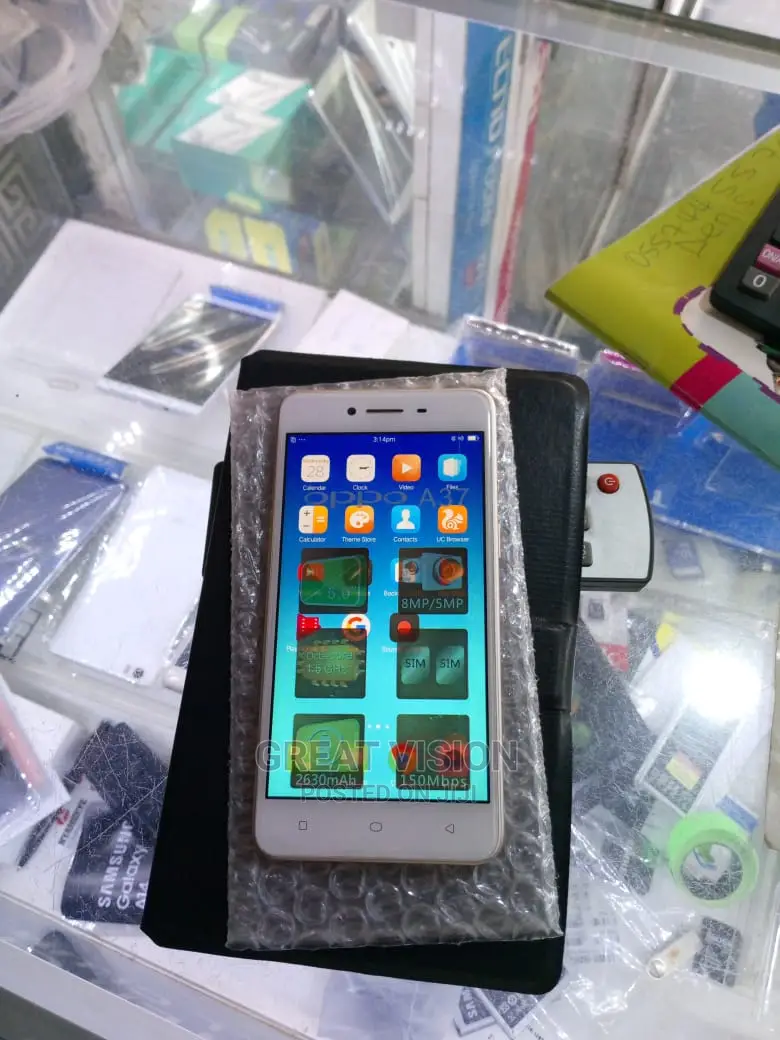 Oppo A37 16 GB Gold