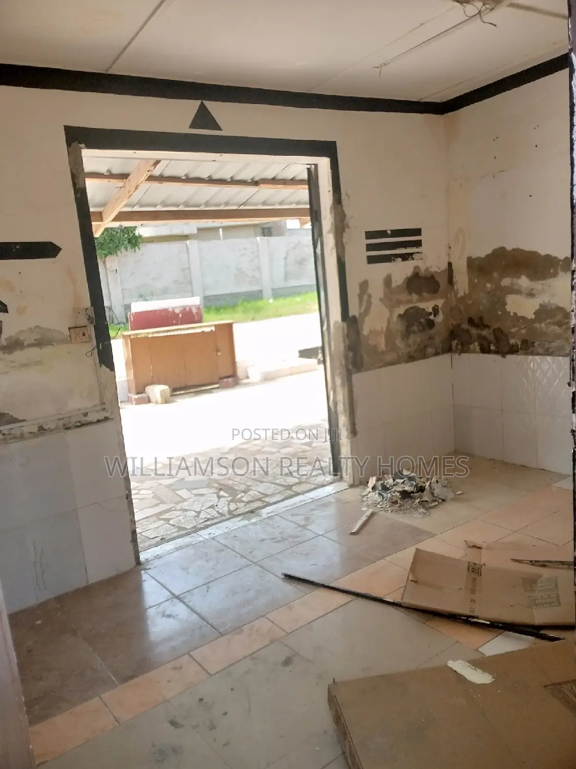 Busy Business Shop/Office Space/Store/Warehous 4rent,Spintex