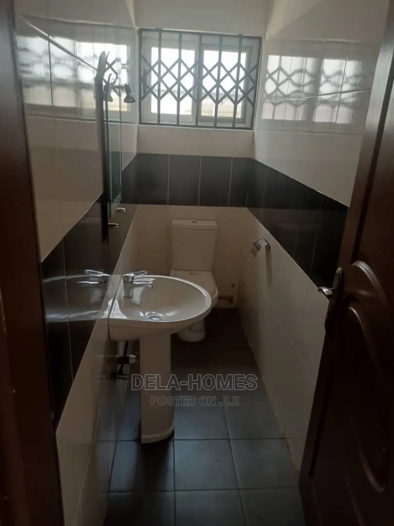 Three Bedroom Self Compound for Rent at Oyarifa.