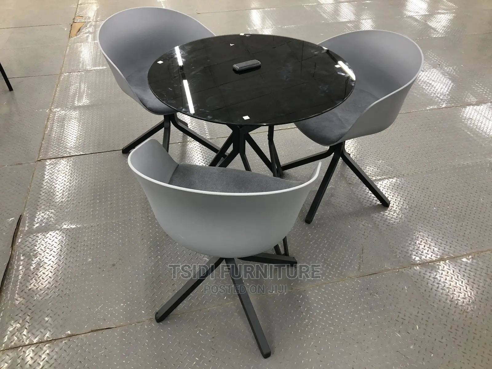 Quality Dining Sets
