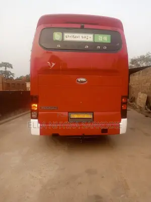 34seater Executive Bus for Group Hiring