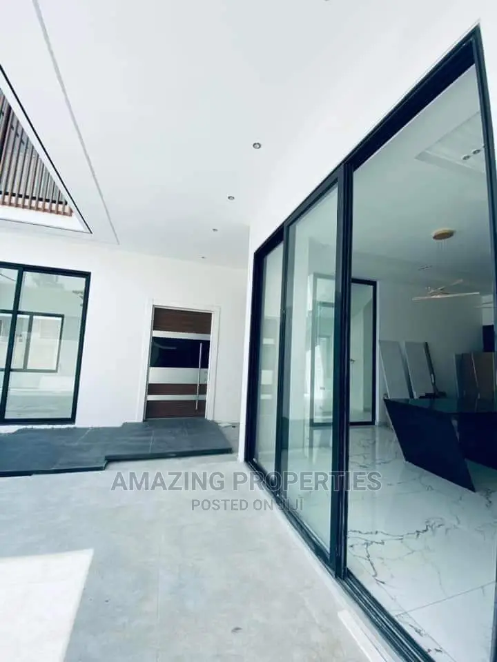 4bdrm House in 4Bedrooms House With for sale