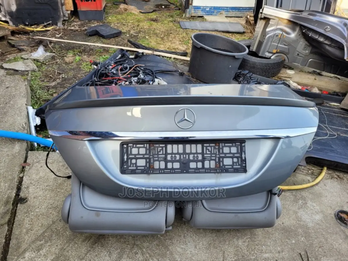 W205 C300 2015,2016,2017,2018,2019,2020 Boot