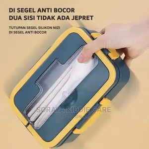 Lunch Box With Soup / Porridge Cup