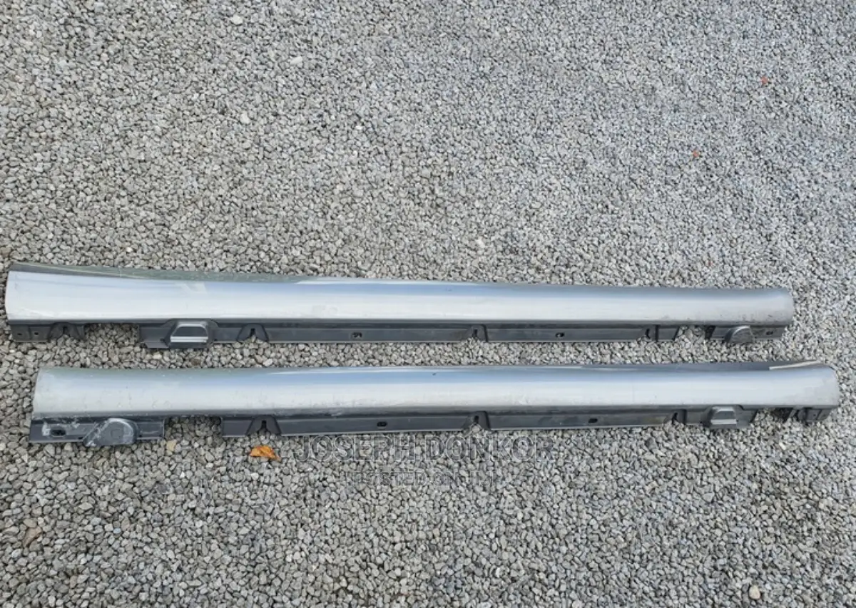W205 C300 2015,2016,2017,2018,2019,2020 Running Board