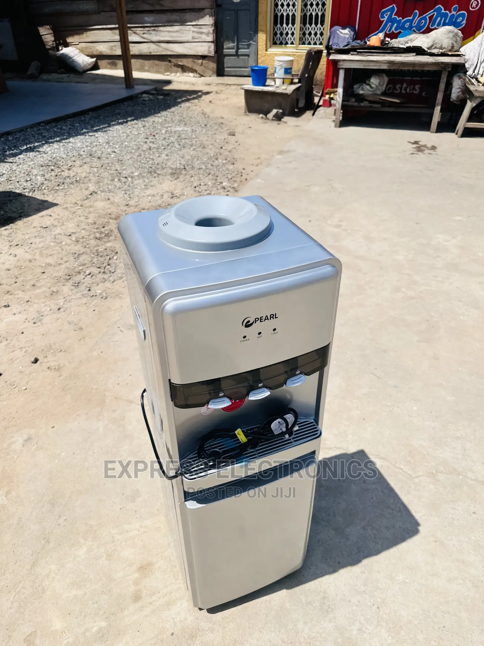 Text for Your Water Dispenser With Fridge Pearl PWD 2008