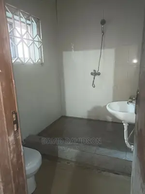 2bdrm Apartment in Executive Large 2, Tema Metropolitan for rent