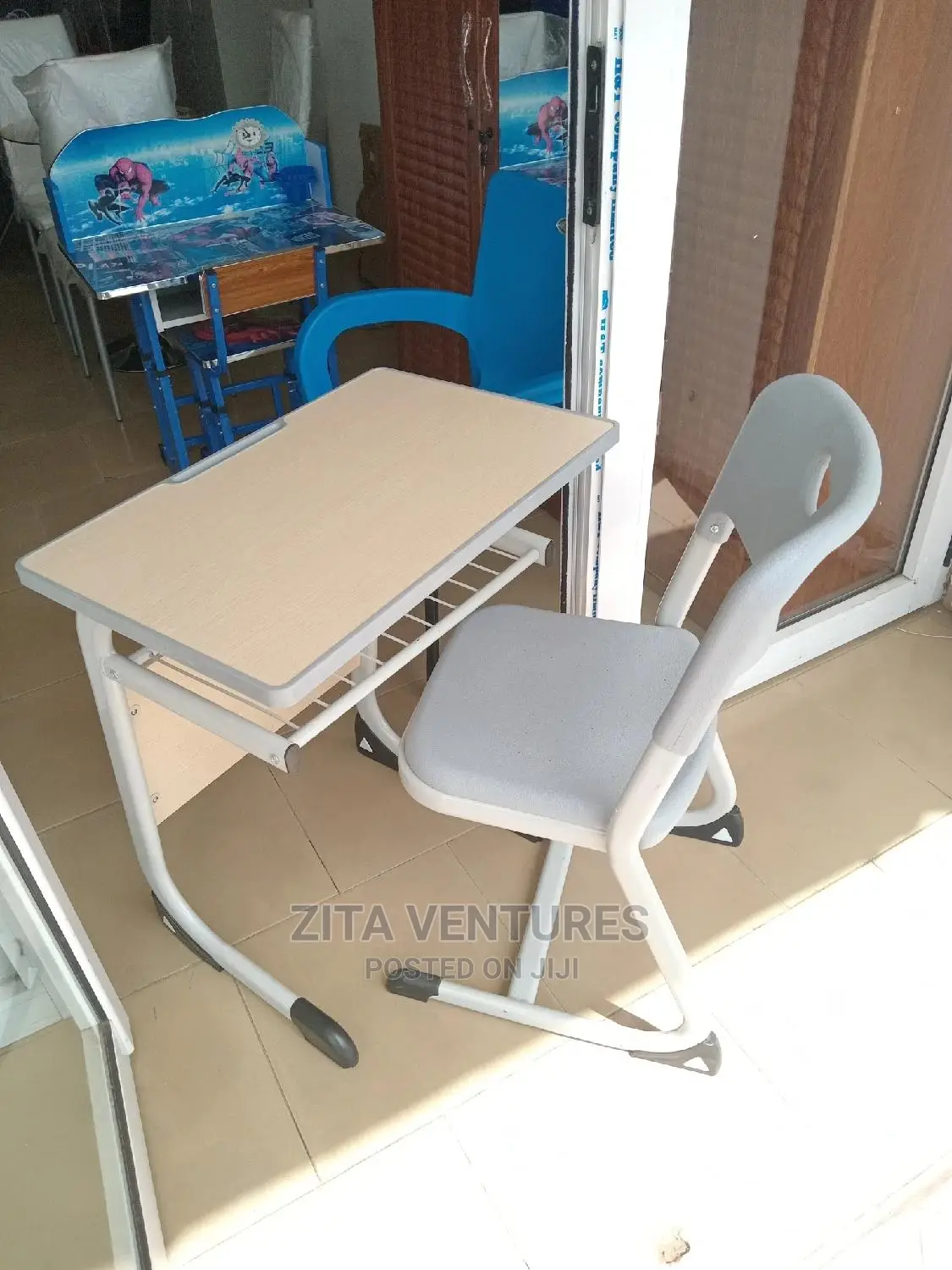 Students Desk