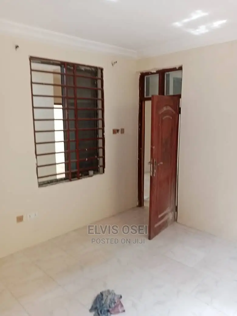 3bdrm Apartment in Around Westhill Mall, Weija for rent